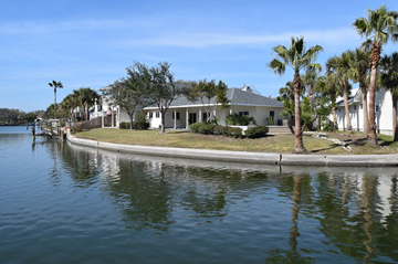Harbor Oaks